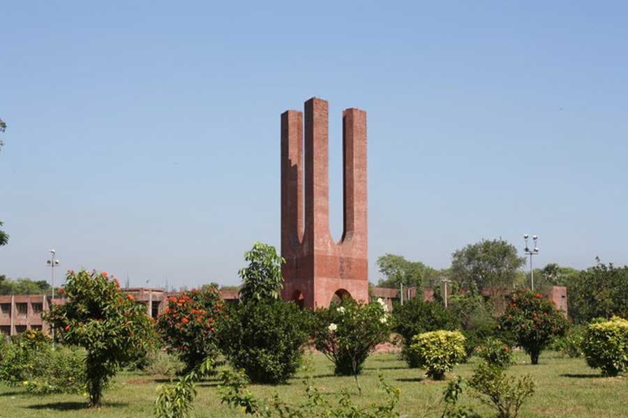 JU hosts dialogue on diplomacy, co-op with German envoy