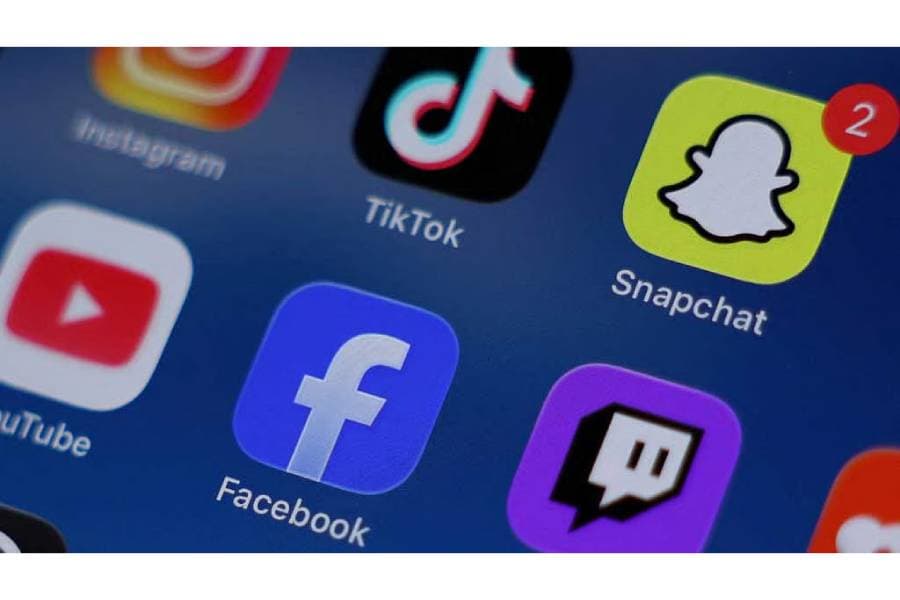 Britain announces sweeping social media ban for under-16s