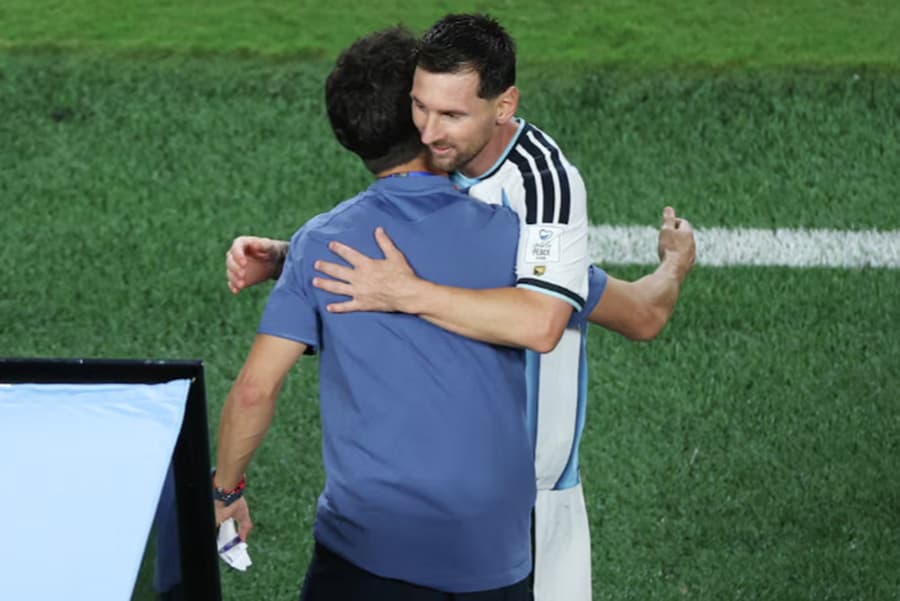 Messi's inexplicable feats no longer a surprise, says coach Scaloni