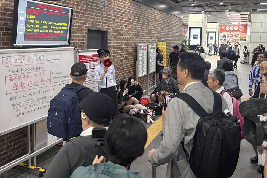 Powerful 7.2-magnitude earthquake strikes off northern Japan