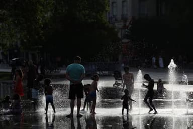 Europeans told to protect themselves as deadly heatwave takes its toll