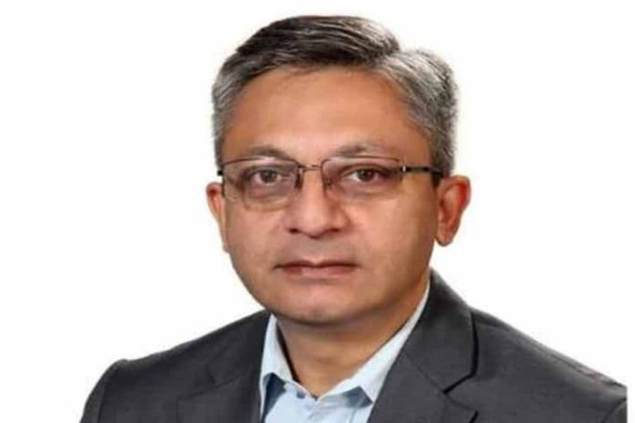Muktadir for setting up cargo village outside airport