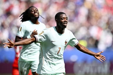 Dembele's ​first-half hat-trick powers France to 4-1 win over Norway