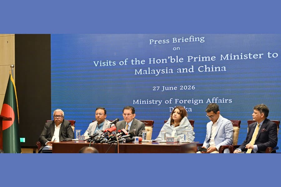 Bangladesh no longer travels abroad with begging bag: FM