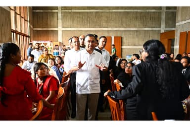PM encourages students to become competent, responsible citizens