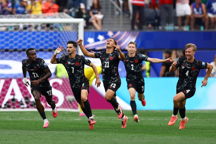 Eustaquio’s stoppage-time strike sends Canada into World Cup last 16
