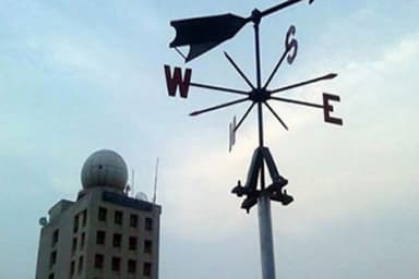 Met Office issues lightning, thundershower alerts for 6 districts