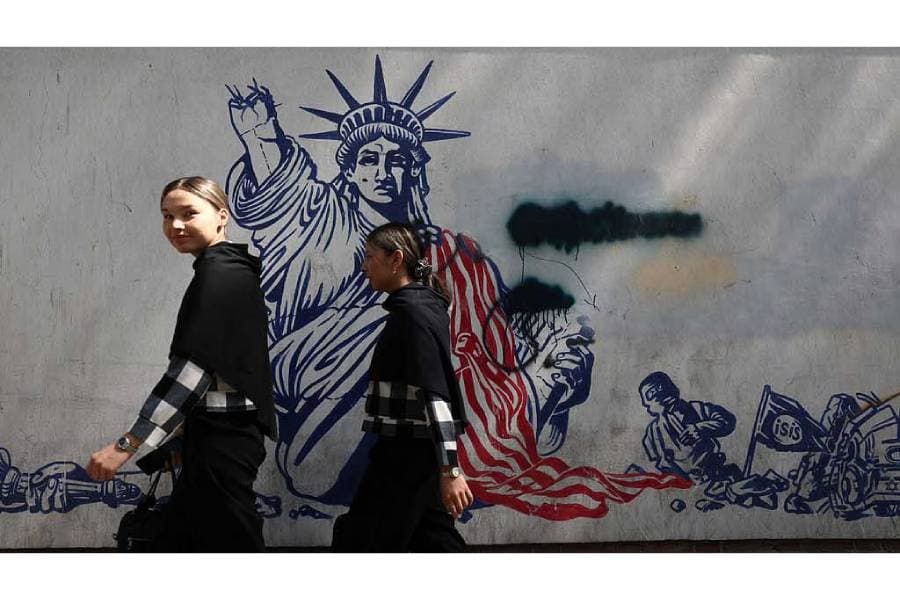 US and Iran enter technical talks to secure peace deal, shipping restart