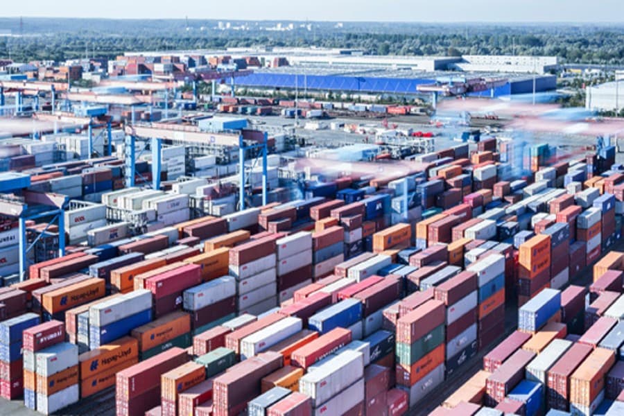 Ctg Port handles record 3.52m TEUs in FY26