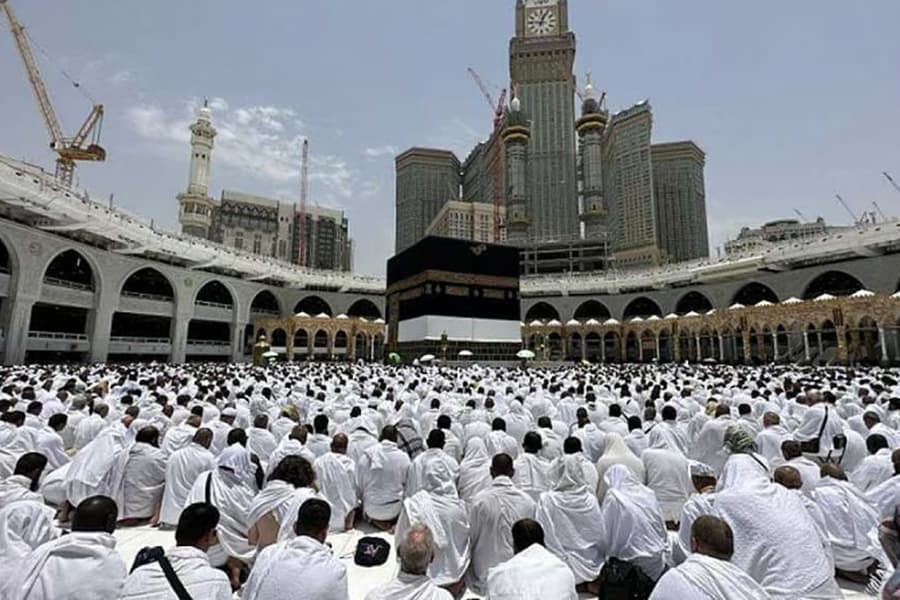 Bangladesh opens 2027 Hajj pre-registration