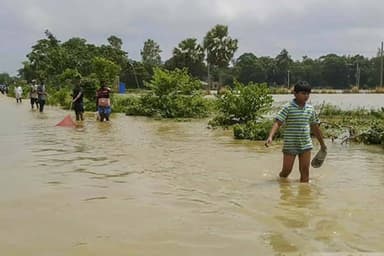 Flash flood likely in parts of Bangladesh as major rivers swell: FFWC