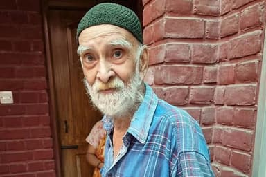 Shahed Kamal, journalist, academic and son of poet Sufia Kamal, dies