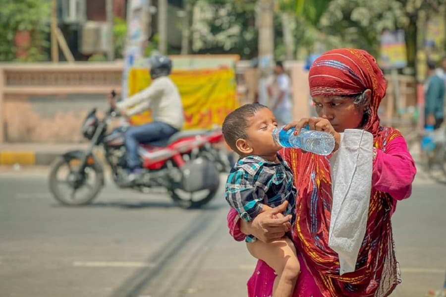 Why people romanticise scorching Summer heat?