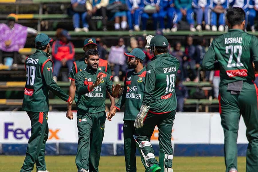 Slow over-rate in second Zimbabwe ODI costs Bangladesh 10 per cent match fee