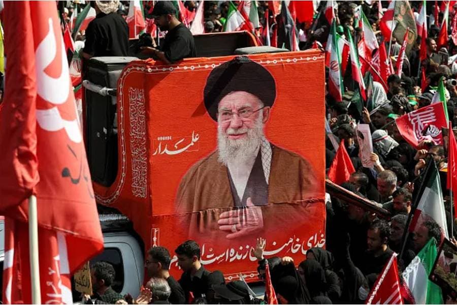 Iran begins main funeral procession for Ayatollah Khamenei in Tehran
